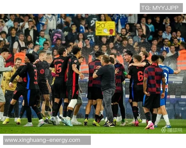 巴萨新王缺席训练！弗里克遭遇加泰德比“无解难题”，诺坎普魅影背后的权力迷踪